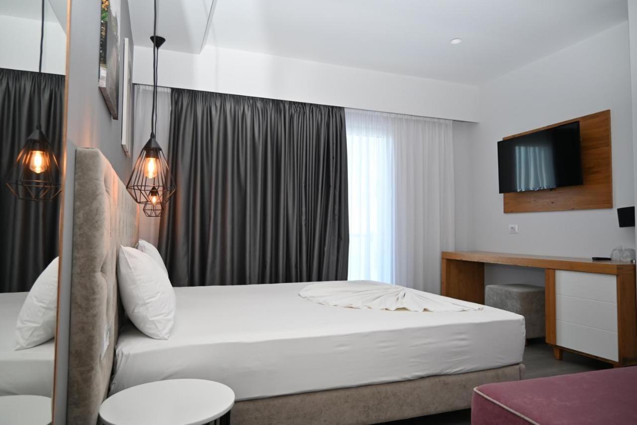 L'Amo Del Mare Hotel Ksamil Ngoại thất bức ảnh