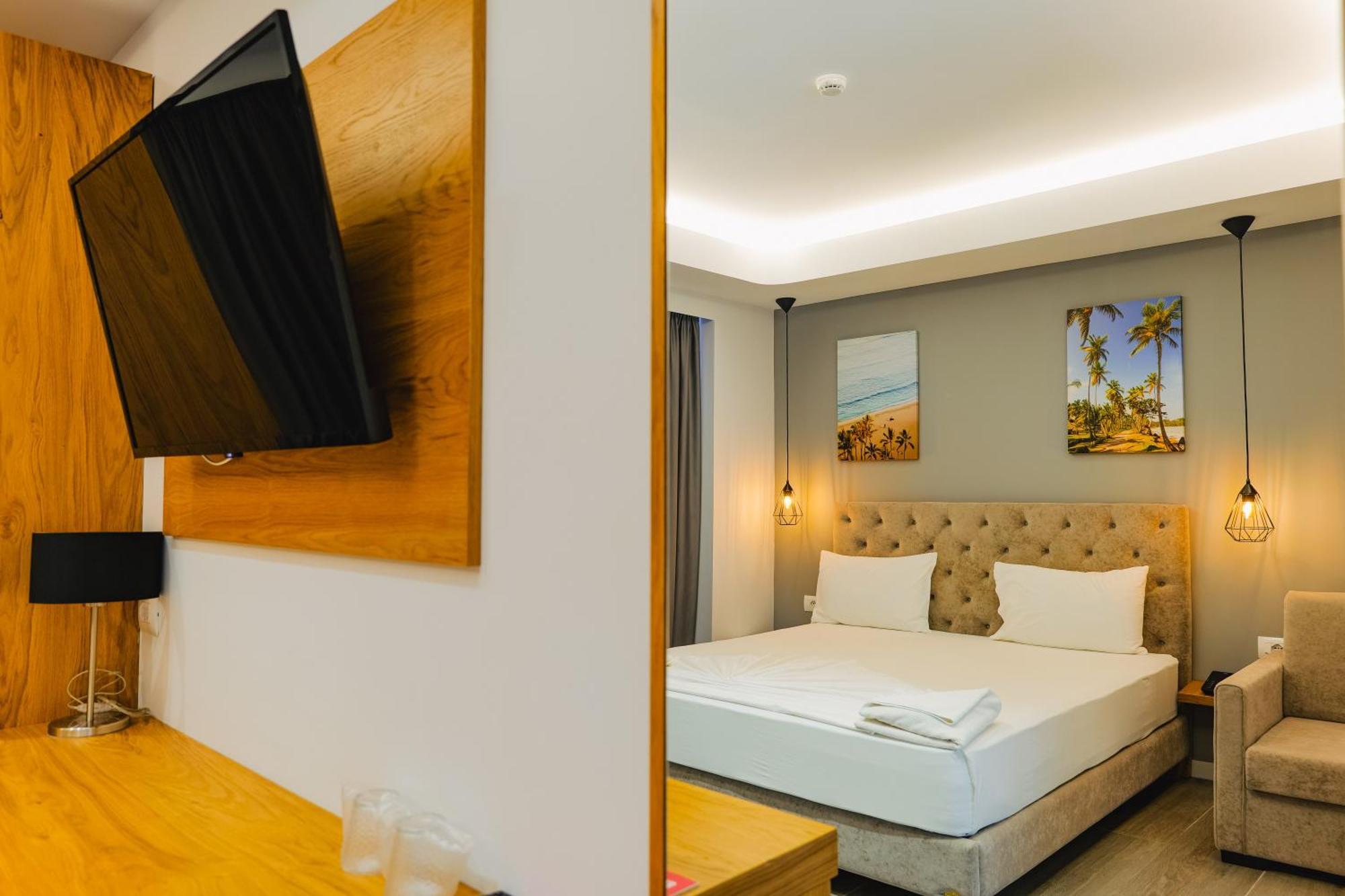L'Amo Del Mare Hotel Ksamil Ngoại thất bức ảnh