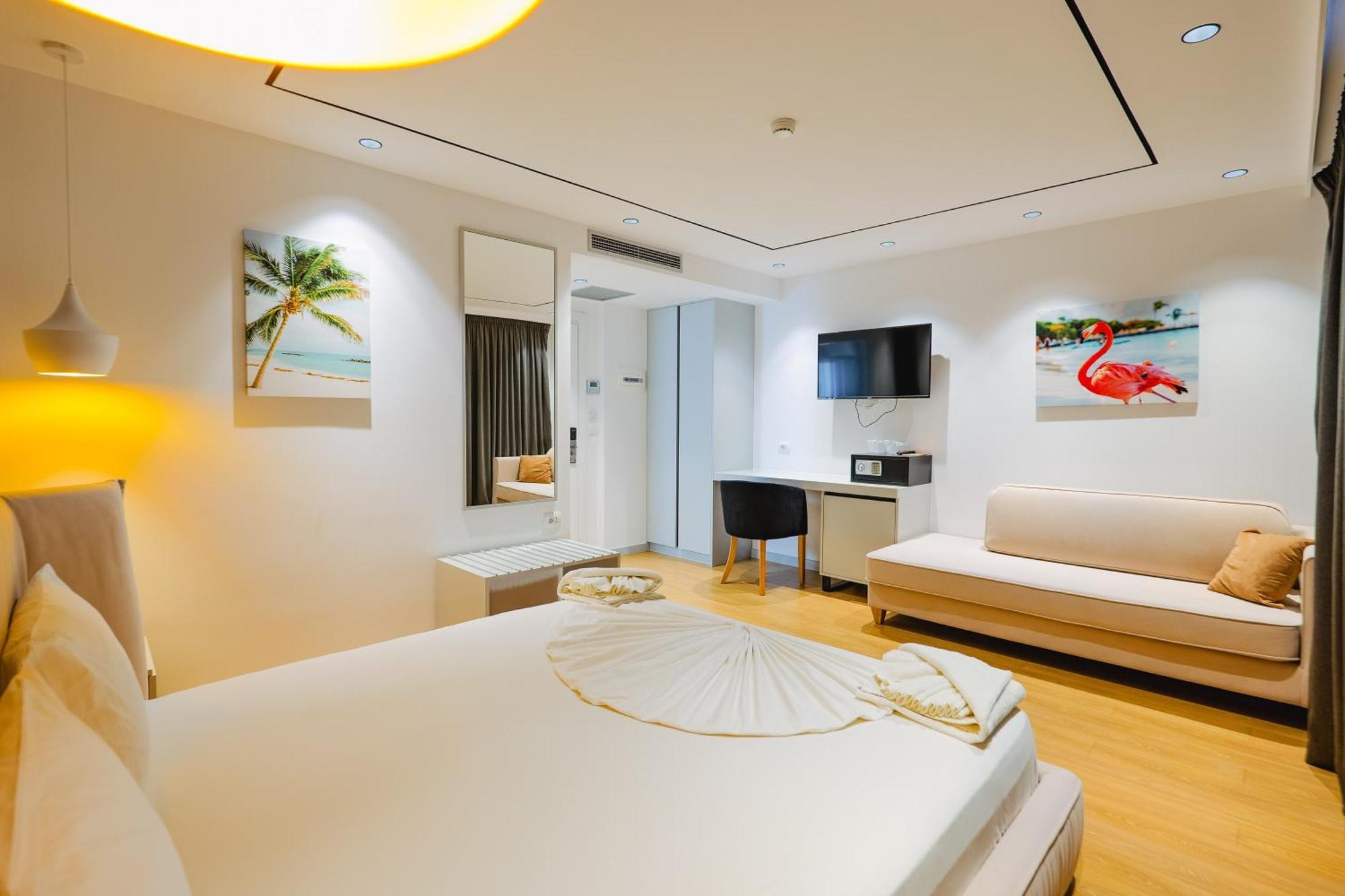 L'Amo Del Mare Hotel Ksamil Ngoại thất bức ảnh