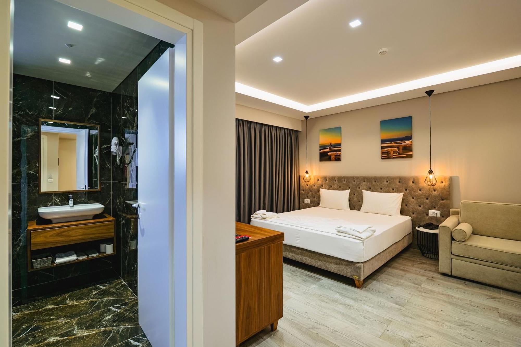 L'Amo Del Mare Hotel Ksamil Ngoại thất bức ảnh