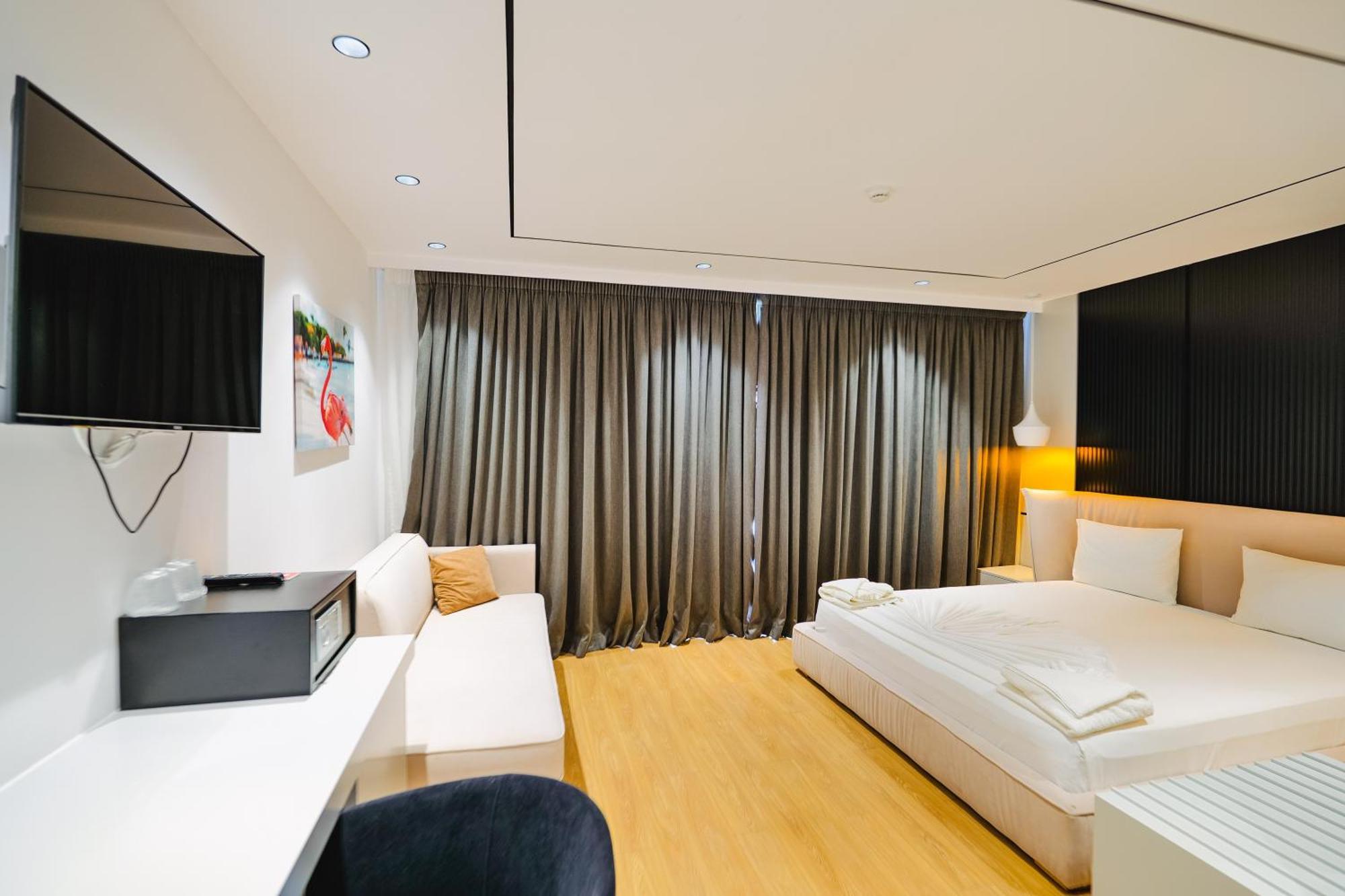 L'Amo Del Mare Hotel Ksamil Ngoại thất bức ảnh