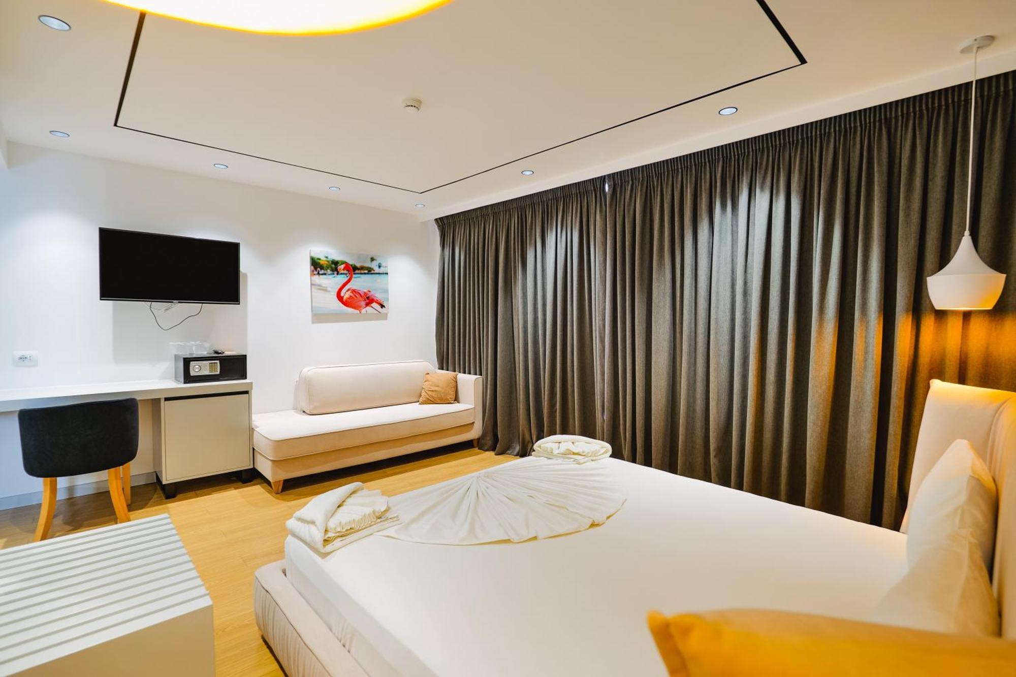 L'Amo Del Mare Hotel Ksamil Phòng bức ảnh