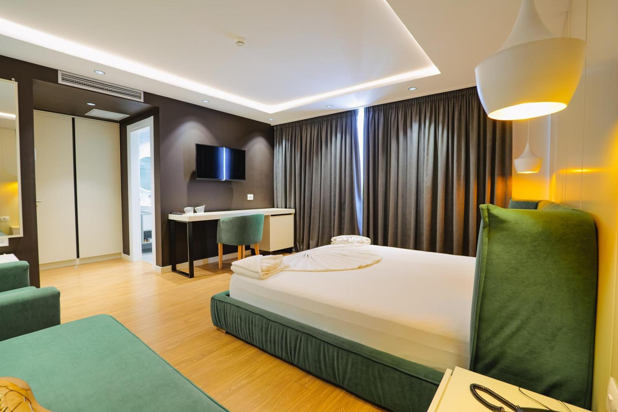 L'Amo Del Mare Hotel Ksamil Ngoại thất bức ảnh