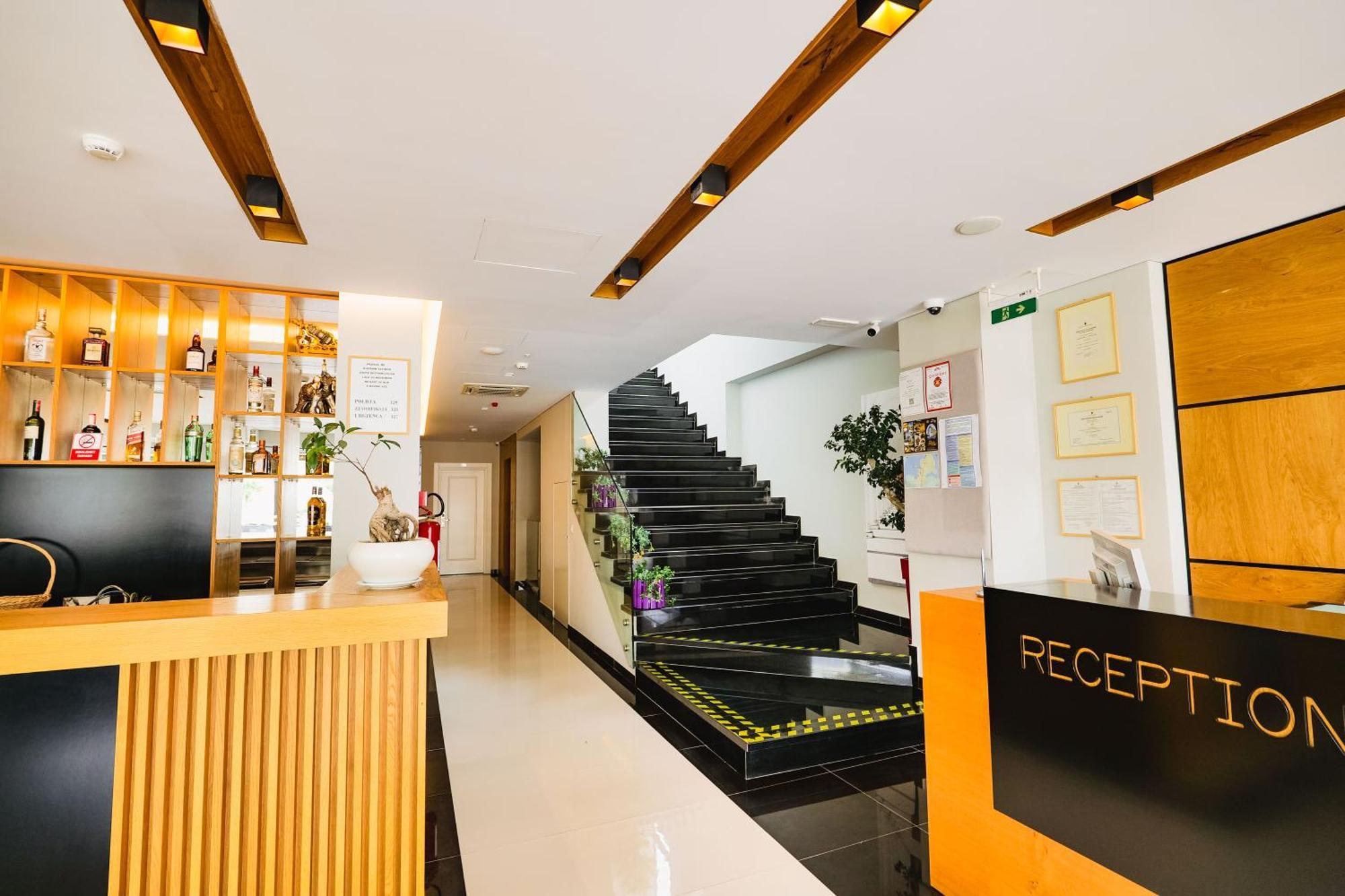 L'Amo Del Mare Hotel Ksamil Ngoại thất bức ảnh