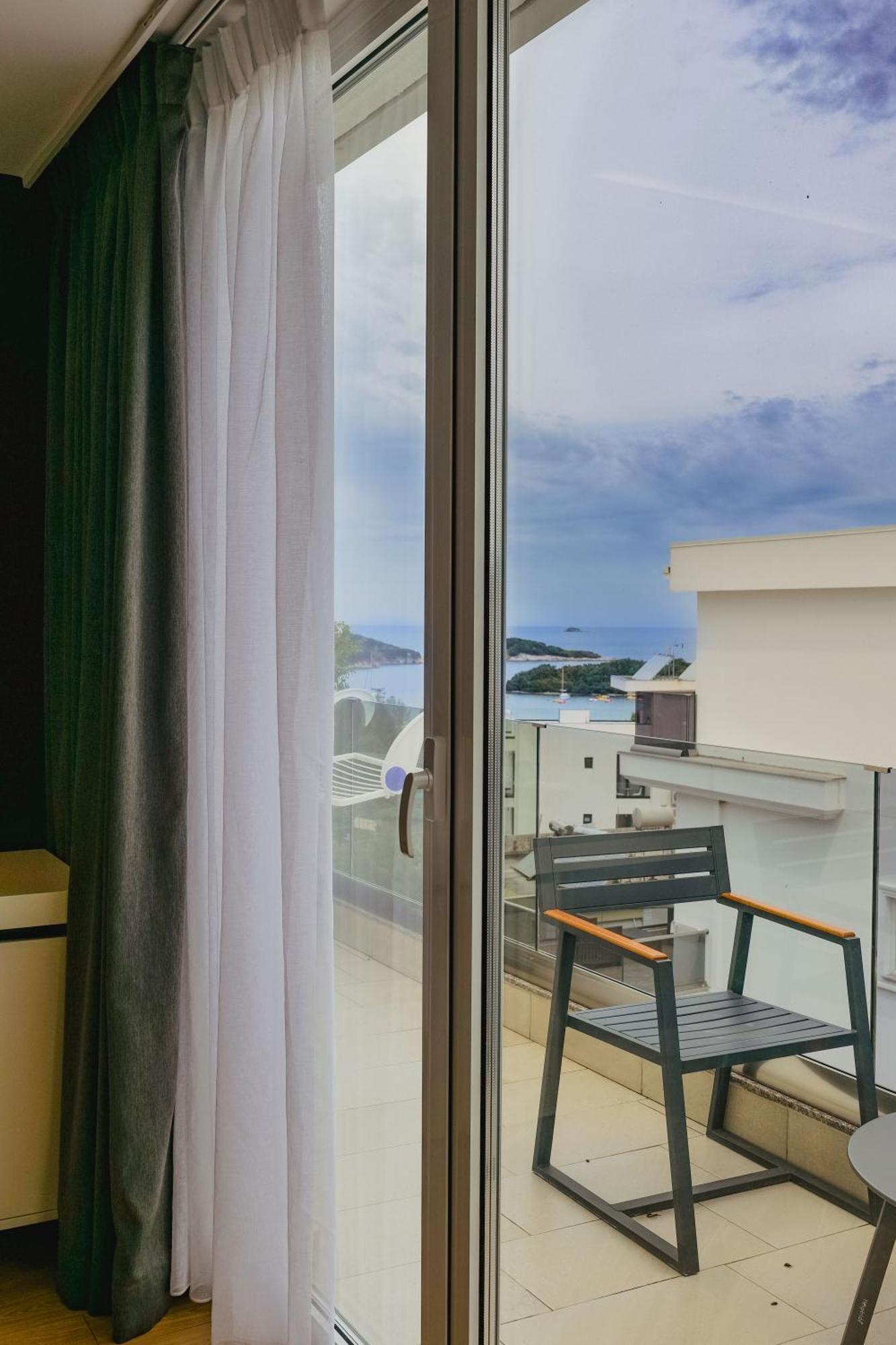 L'Amo Del Mare Hotel Ksamil Ngoại thất bức ảnh